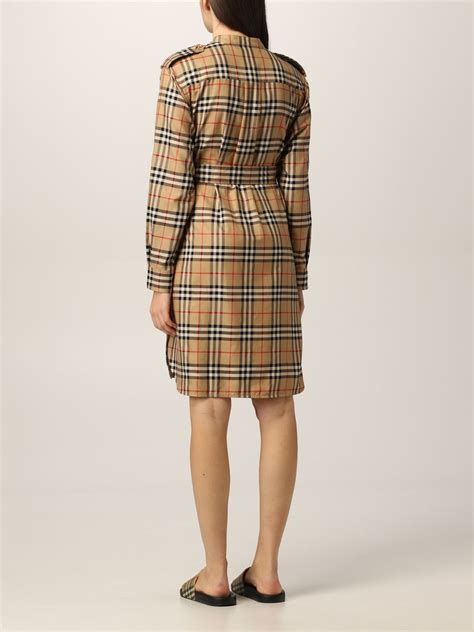 robe burberry pas cher femme|burberry robe men.